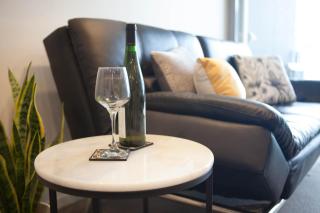 Currawang - King Bed, Massage Chair, WiFi, parking, Netflix - - 2