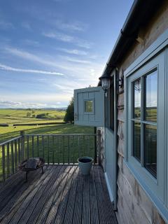 Shepherds Hut - Buxton - 8