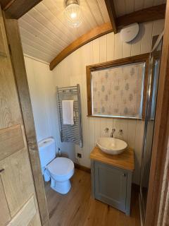 Shepherds Hut - Buxton - 6