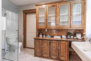 AG Thomson Suite w King Bed Sauna - Duluth - 4