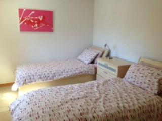 Great view Top floor spacious flat with Pool and Gym - 2