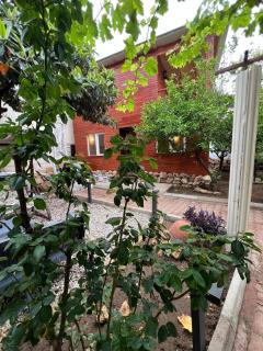Treehouse with garden in the heart of Antalya - Eskiömerler - 2