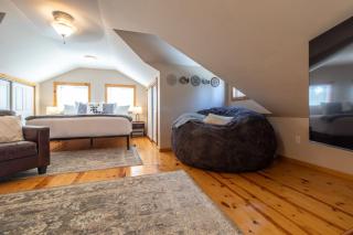 Lake Loft at Grand Lake Getaway Custom Sauna - - 1