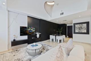 Daniels 1BR at Marina with Pool View - 3