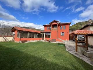 Villa Geshevi - Hisarya - 0