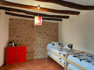 Espacioso pajar con chimenea y BBQ en el Matarraña - 4