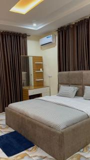 Comfy and luxurious furnished serviced apartment - Ibadan - 8