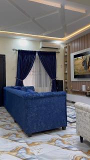 Comfy and luxurious furnished serviced apartment - Ibadan - 4