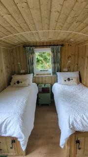 Myndy The Shepherd's Hut - 1