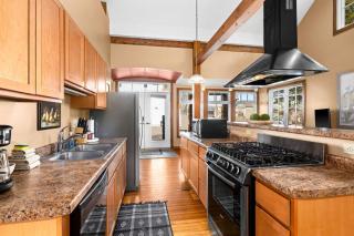 Luxury Condo w Beach Access Dragestil 723-1 - Duluth - 0