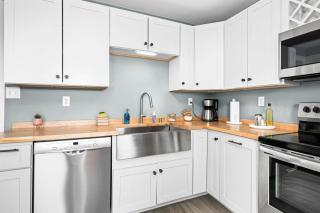 Lakeside Condo Minutes from Downtown Duluth - Duluth - 1