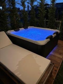 Cozy One-Bedroom Apartment with Jacuzzi, Garden & BBQ - Nea Kallikratia - 8