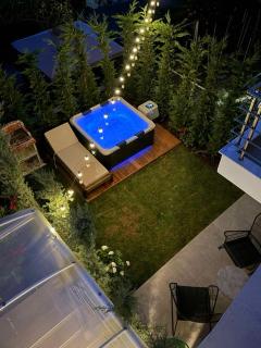 Cozy One-Bedroom Apartment with Jacuzzi, Garden & BBQ - Nea Kallikratia - 6