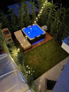 Cozy One-Bedroom Apartment with Jacuzzi, Garden & BBQ - Nea Kallikratia - 5