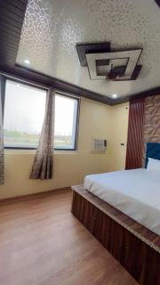 hotelsunwhite - Faridabad - 5