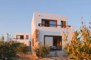 ROOTS Nature Living Milos - Adamas - 7