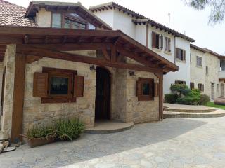 Stone Garden Oasis Cottage - Limassol - 7