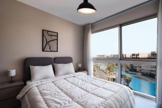 Cozy 2br Marrasi Marina View Cyan - El Alamein - 4