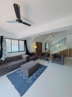 Dolally Pool and bar By villagram - Lonavala - 8
