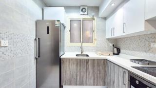 Spacious 3 Bedroom Apartment - 5