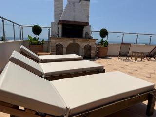 Luxe Panorama Penthouse with Private Jacuzzi, BBQ and Sea View - Nea Kallikratia - 7