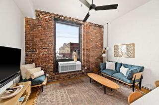 Modern Downtown Luxury Condo Enger Lofts 323 - Duluth - 0