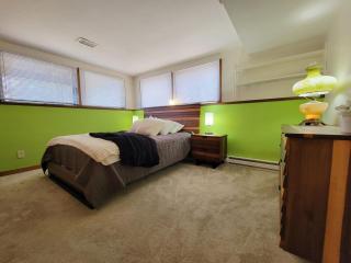 Luxurious Home w Large Private Deck Aspen View - Duluth - 2