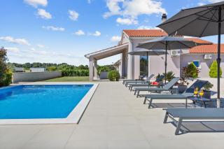 Villa Ana - Fažana - 1