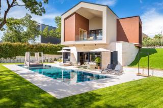 Villa Mol by Villsy - 1