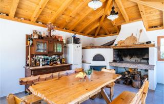 Lovely Apartment In Ponikve - - 5