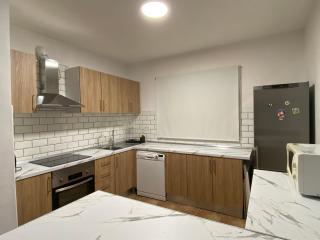 Cozy 3 Bedroom Townhouse - Arona - 9