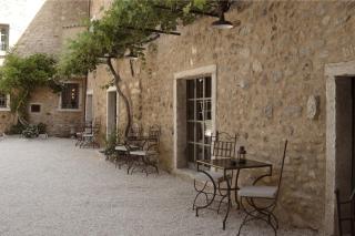 Maison Benedictine - 4