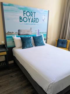 Logis Hôtel Lafayette Rochefort France - 2