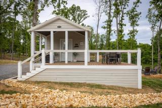 The Salt Shack (In The Pines at KY Lake) 121 Pine Grove Lane, Dover, TN 37058 - 0