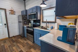 The Salt Shack (In The Pines at KY Lake) 121 Pine Grove Lane, Dover, TN 37058 - 1