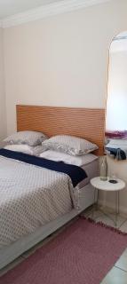 Calm City Room - 6