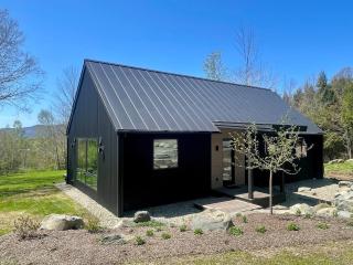 Modern Retreat with Sauna between Stowe and Waterbury - Waterbury - 4