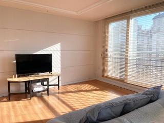Large Apt, Awesome nature nearby, Pangyo - P'an'gyo-dong - 0