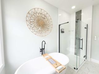 Jennifer's Spa-Like Historic Broadway Getaway - Providence - 7