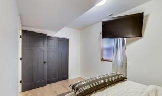 Charming City Getaway with Patio - Chicago - 1
