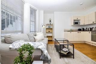 1 King Bed Fast Wifi Earls Court 2 pax - Londra - 0