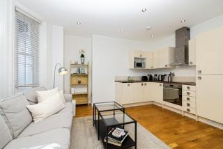 1 King Bed Fast Wifi Earls Court 2 pax - Londra - 9