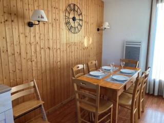 Chalet Mitoyen Duplex 3 Pièces pour 6 Personnes - Résidence Le Hameau du Puy - FR-1-504-676 - Le Dévoluy - 2
