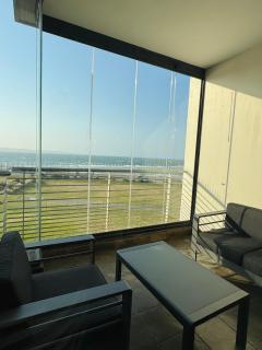 Accommodation Front - Breathtaking 4 sleeper with Sea Views - Durban - 9