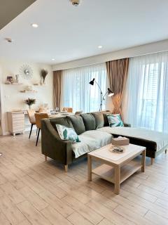 SEVEN SEAS 2 bedroom - Spacious two bedroom apartment with a sea view in Jomtien area - 0