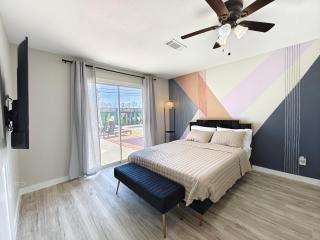 Sageview Cottage - 4 BDR with Pool Pet Friendly - Houston - 1