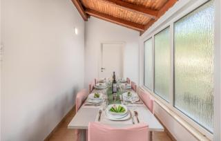 5 Bedroom Stunning Home In Ika - Ika - 8