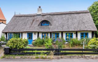 Cozy Home In Allinge With Kitchen - Allinge - 1