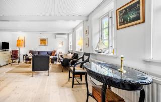 Cozy Home In Allinge With Kitchen - Allinge - 5