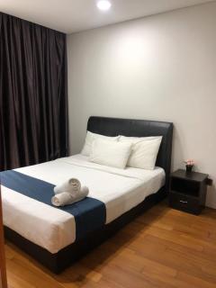 Queen Service Suites at Vortex KL - 0